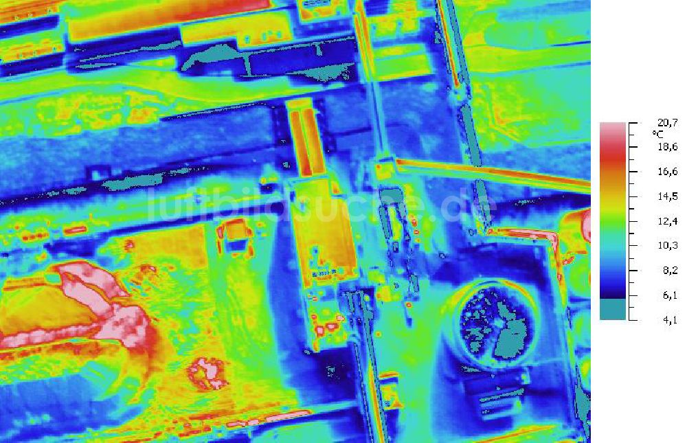 Infrarot-Luftbild SCHKOPAU - Senkrecht- Infrarotluftbild von den Turbinenhallen des Heizkraftwerkes Schkopau.