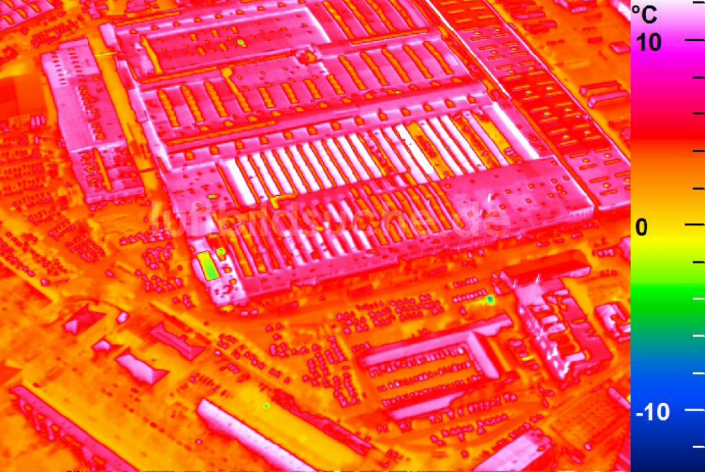 Infrarot-Luftbild Mannheim - Infrarotluftbild Werksgelände der John Deere GmbH & Co KG in Mannheim im Bundesland Baden-Württemberg, Deutschland