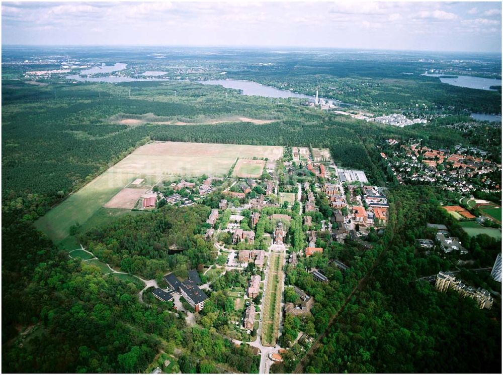 Berlin - Spandau aus der Vogelperspektive: )