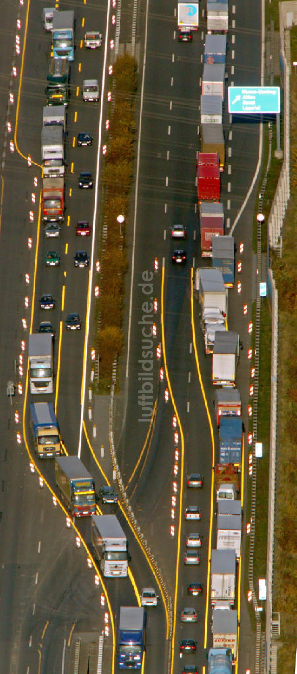 Hamm aus der Vogelperspektive: A2 Autobahn Stau Hamm in Nordrhein-Westfalen