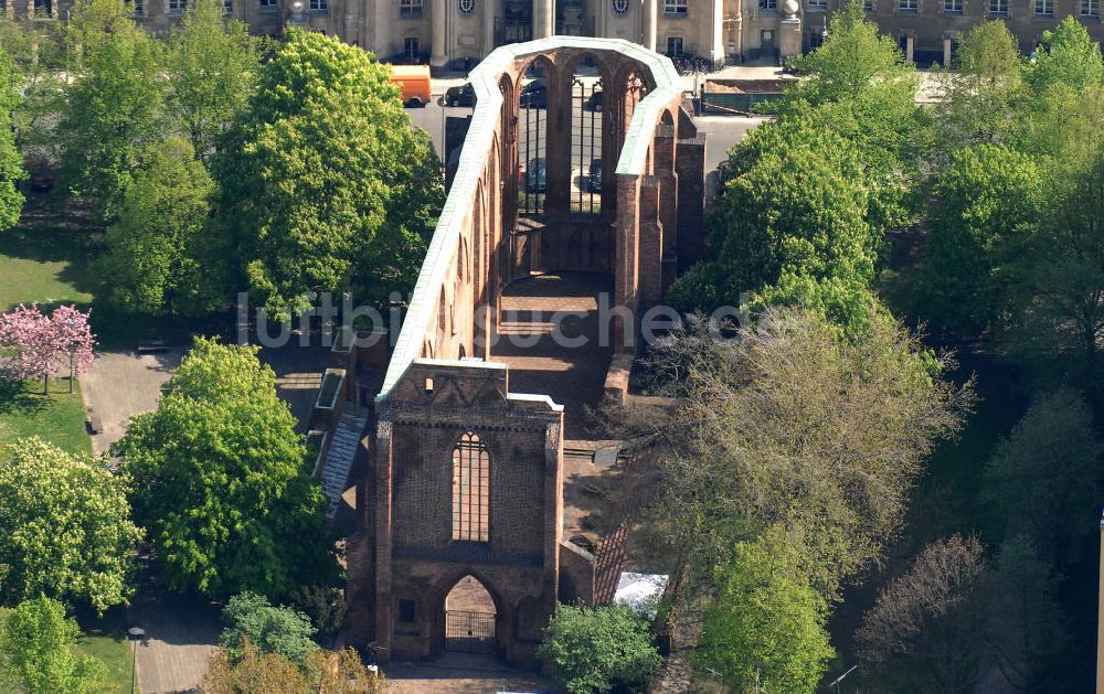 Berlin von oben - Abbey Church Franziskaner-Klosterkirche Klosterstrasse Berlin-Mitte