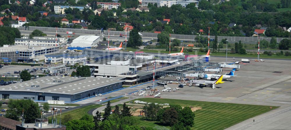 Luftaufnahme Schönefeld - Abfertigungshalle am Flughafen Berlin-Schönefeld