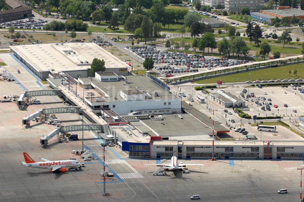 Luftaufnahme SCHÖNEFELD - Abfertigungshalle am Flughafen Berlin-Schönefeld