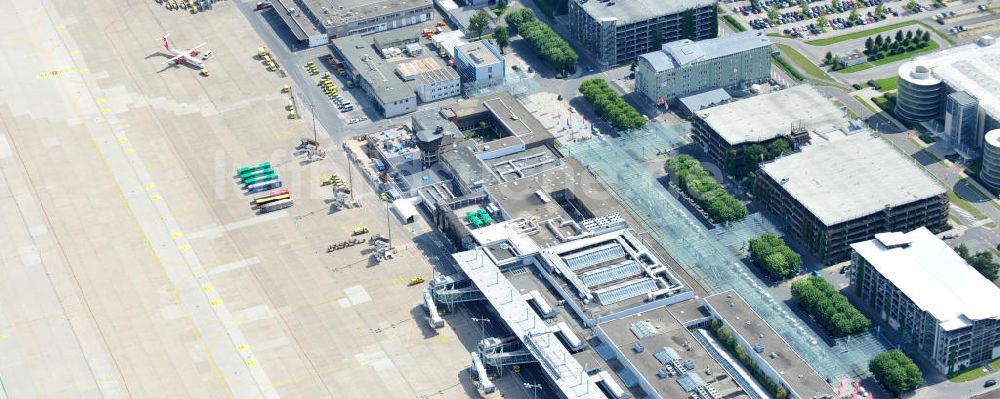 Nürnberg von oben - Abfertigungsterminals auf dem Flughafen Nürnberg