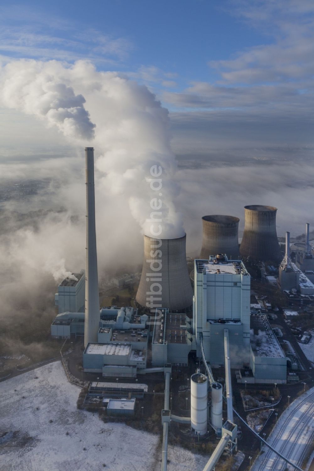 Luftbild Werne - Abgaswolken des Kohlekraftwerk RWE-Power Gersteinwerk bei Werne im Bundesland Nordrhein-Westfalen