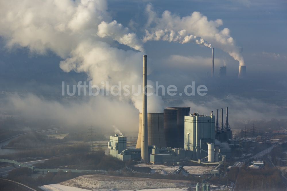 Werne von oben - Abgaswolken des Kohlekraftwerk RWE-Power Gersteinwerk bei Werne im Bundesland Nordrhein-Westfalen