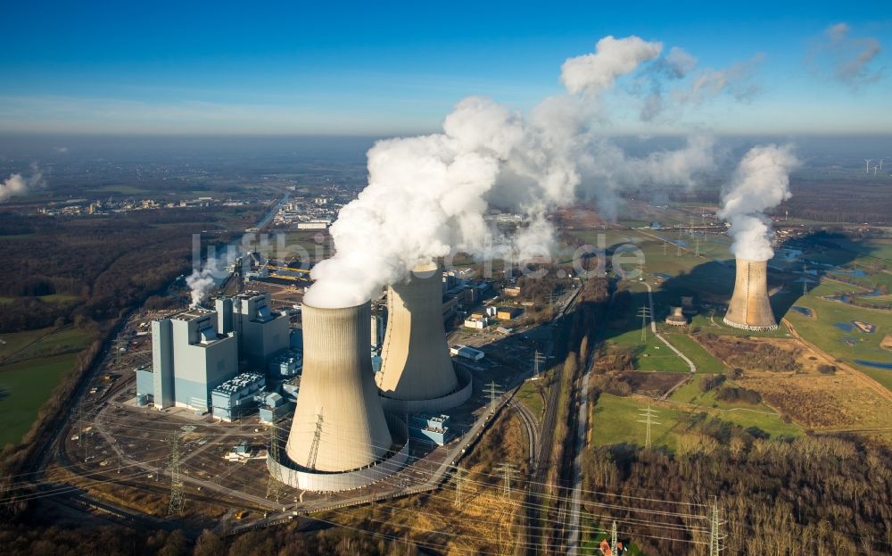 Luftbild Hamm - Abgaswolken des Kohlekraftwerk RWE-Power Gersteinwerk in Hamm im Bundesland Nordrhein-Westfalen