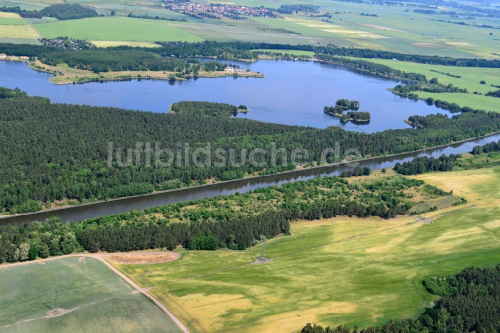 Niegripp aus der Vogelperspektive: Ablagerungsfläche nahe der Feldwegbrücke Niegripp-Detershagen über dem Elbe-Havel-Kanal im Bundesland Sachsen-Anhalt