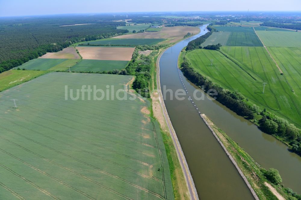 Luftbild Parchau - Ablagerungsfläche am Ufer des Elbe-Havel-Kanal bei Parchau im Bundesland Sachsen-Anhalt