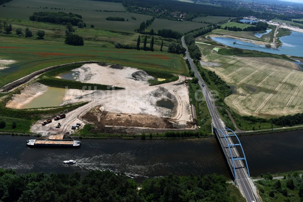 Luftaufnahme Parchau - Ablagerungsfläche am Ufer des Elbe-Havel-Kanal bei Parchau im Bundesland Sachsen-Anhalt