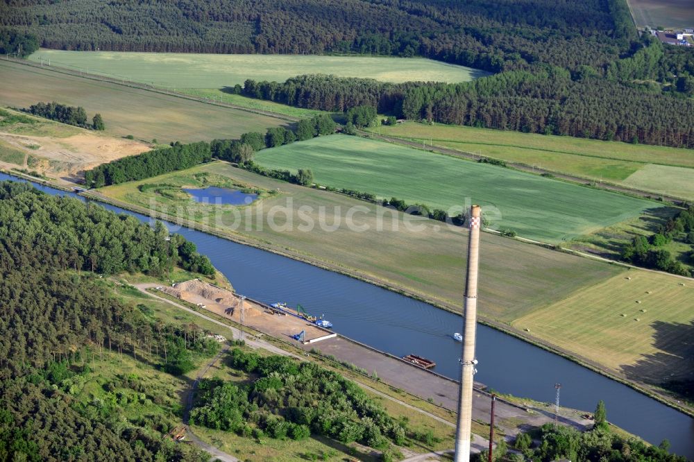 Luftbild Genthin - Ablagerungsflächen an der Betriebswegbrücke Fiener Hauptvorfluter am Elbe-Havel-Kanal in Genthin im Bundesland Sachsen-Anhalt