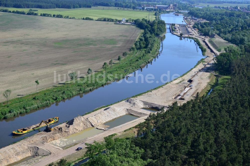 Luftbild Elbe-Parey - Ablagerungsflächen am Ufer des Elbe-Havel-Kanals bei Ihleburg im Bundesland Sachsen-Anhalt