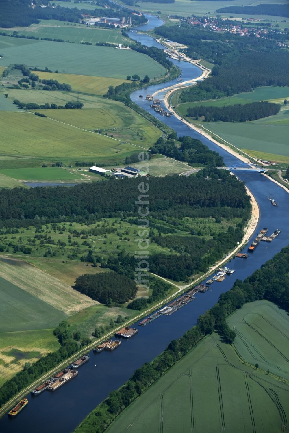 Ihleburg von oben - Ablagerungsflächen am Ufer des Elbe-Havel-Kanals bei Ihleburg im Bundesland Sachsen-Anhalt