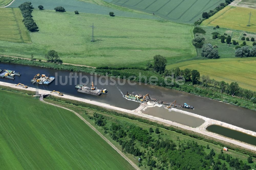 Luftaufnahme Elbe-Parey - Ablagerungsflächen am Ufer des Elbe-Havel-Kanals zwischen der Ihleburger Brücke und der Schleuse Zerben im Bundesland Sachsen-Anhalt