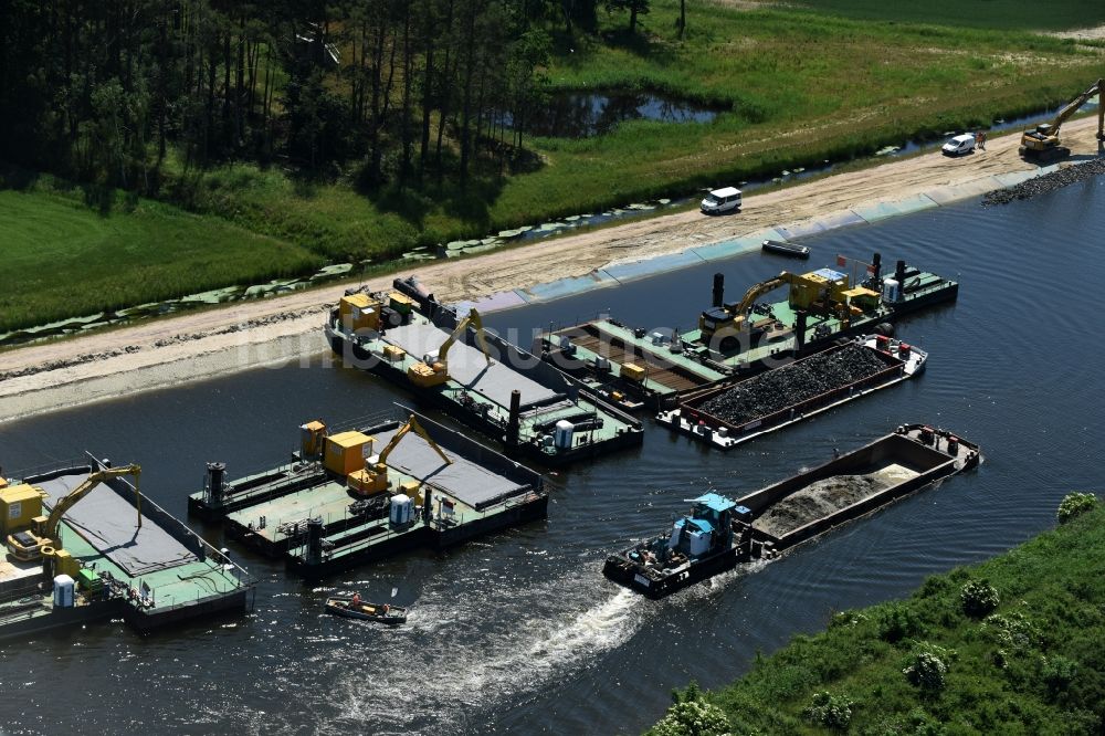 Luftbild Elbe-Parey - Ablagerungsflächen am Ufer des Elbe-Havel-Kanals zwischen der Ihleburger Brücke und der Schleuse Zerben im Bundesland Sachsen-Anhalt