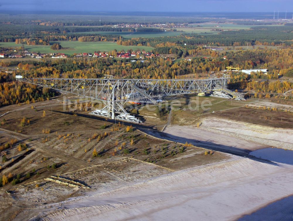 Luftaufnahme Lichterfeld - Abraumförderbrücke F60 Lichterfeld