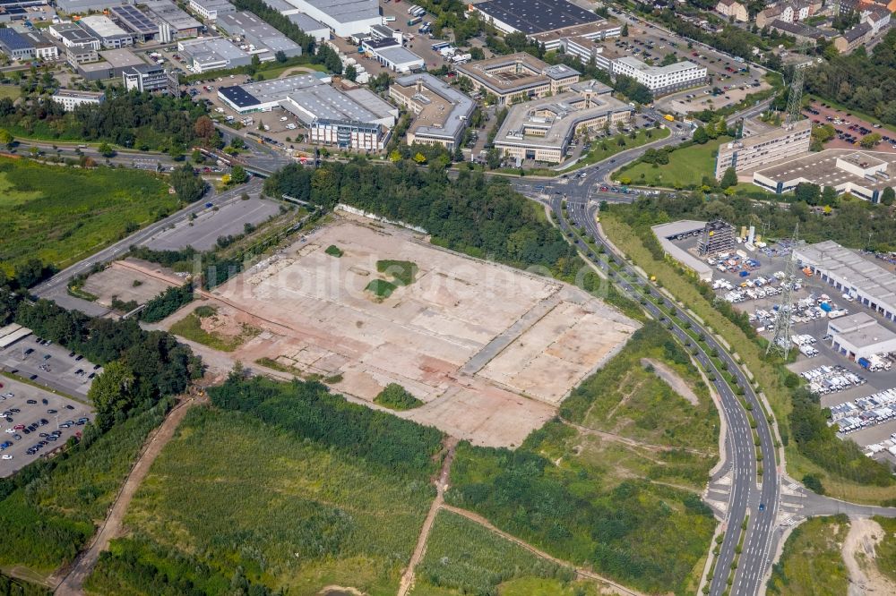 Luftbild Essen - Abriß, Abbruch- und Entsiegelungs- Arbeiten an den Betonflächen auf dem Gebiet des Kruppgürtels entlang der Helenenstraße in Essen im Bundesland Nordrhein-Westfalen, Deutschland