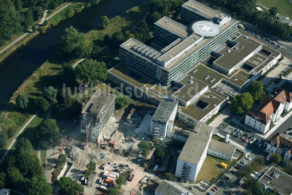 Luftbild Hannover - Abriss des alten Klinikgebäude des KRH Klinikum Siloah-Oststadt-Heidehaus in Hannover im Bundesland Niedersachsen