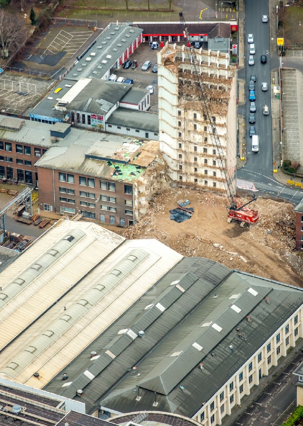 Luftbild Oberhausen - Abriß- Baustelle zum Rückbau des Hochhaus- Gebäude der BABCOCK Fertigungszentrum GmbH in Oberhausen im Bundesland Nordrhein-Westfalen