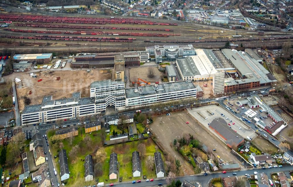 Luftbild Oberhausen - Abriß- Baustelle zum Rückbau des Hochhaus- Gebäude der BABCOCK Fertigungszentrum GmbH in Oberhausen im Bundesland Nordrhein-Westfalen