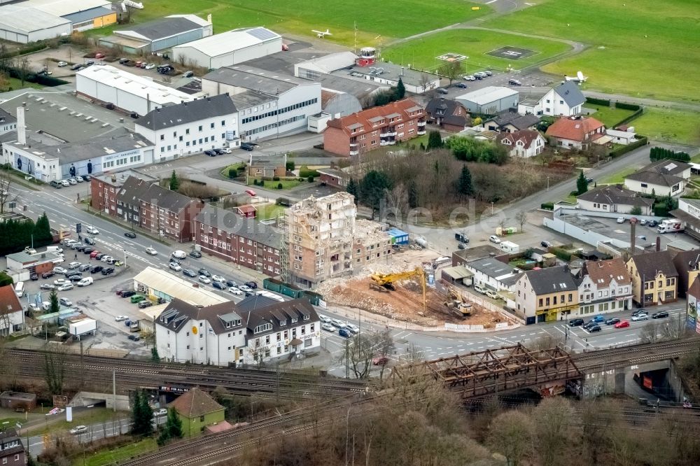 Luftaufnahme Hamm - Abriß- Baustelle zum Rückbau des Hochhaus- Gebäude Schrottimmobilie Heessener Straße Ecke Münsterstraße im Ortsteil Hamm-Heessen in Hamm im Bundesland Nordrhein-Westfalen, Deutschland