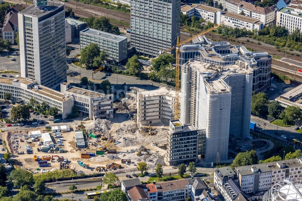 Essen von oben - Abriß- Baustelle zum Rückbau des Hochhaus- Gebäude Ypsilon-Haus in Essen im Bundesland Nordrhein-Westfalen, Deutschland