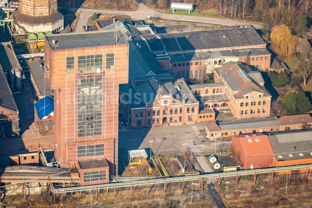 Luftbild Hamm - Abriß und Demontage der Förderanlagen und Bergbau- Schacht- Anlagen am Förderturm Zeche Heinrich Robert im Ortsteil Wiescherhöfen in Hamm im Bundesland Nordrhein-Westfalen, Deutschland