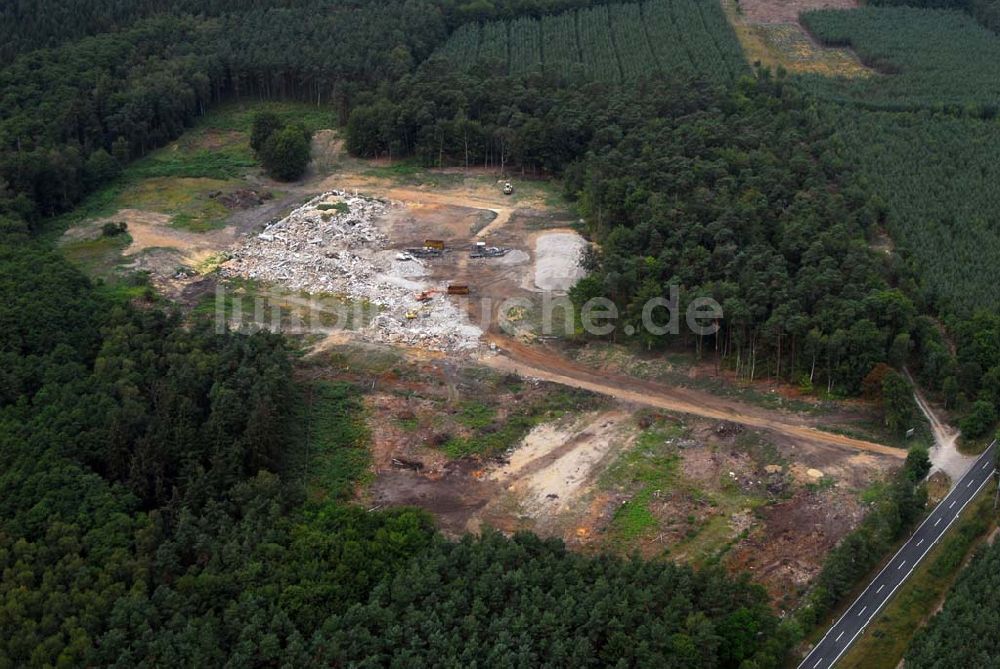 Graal-Müritz (Mecklenburg-Vorpommern) von oben - Abriss einer ehem. Kaserne durch die HAWO KG bei Graal-Müritz (Mecklenburg-Vorpommern)