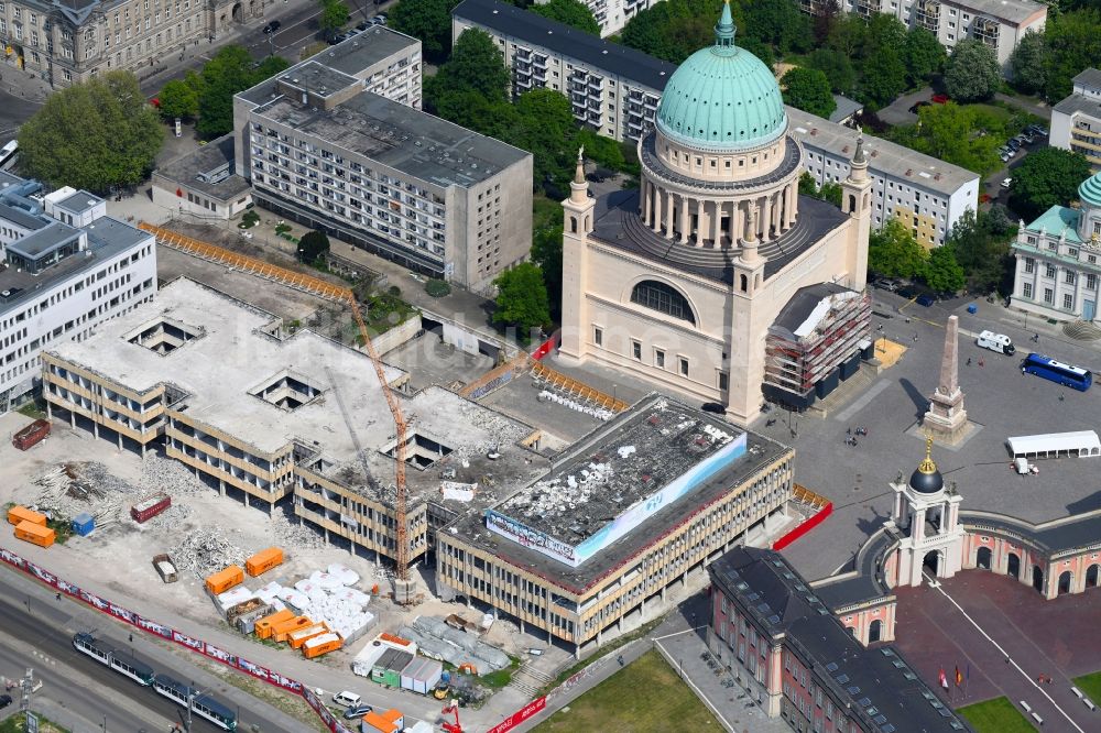 Potsdam aus der Vogelperspektive: Abriss des ehemaligen Schul- Gebäude der Fachhochschule Potsdam an der Friedrich-Ebert-Straße in Potsdam im Bundesland Brandenburg, Deutschland