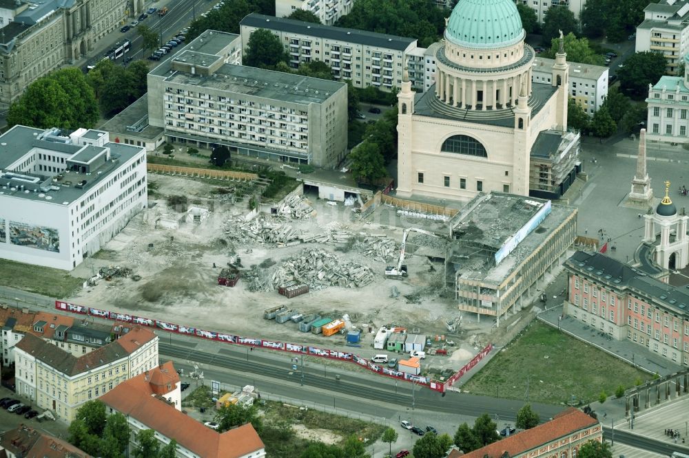 Luftaufnahme Potsdam - Abriss des ehemaligen Schul- Gebäude der Fachhochschule Potsdam an der Friedrich-Ebert-Straße in Potsdam im Bundesland Brandenburg, Deutschland