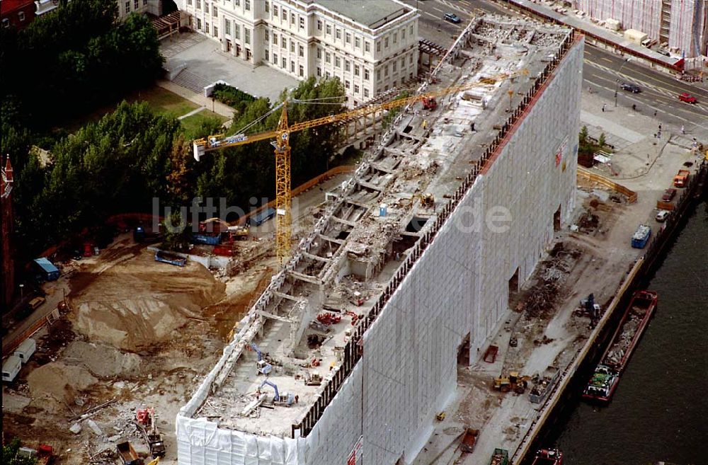 Luftaufnahme Berlin Mitte - 06.09.1995 Abriß des ehemalign DDR-Außenministerium Berlin Mitte