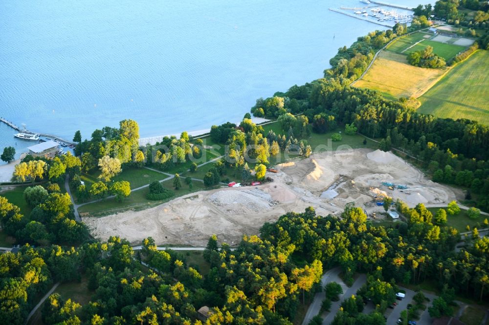 Luftbild Klink - Abriß- und Entsorgungsarbeiten an den Trümmer- Resten des Müritz-Hotel am Seeblick in Klink im Bundesland Mecklenburg-Vorpommern, Deutschland