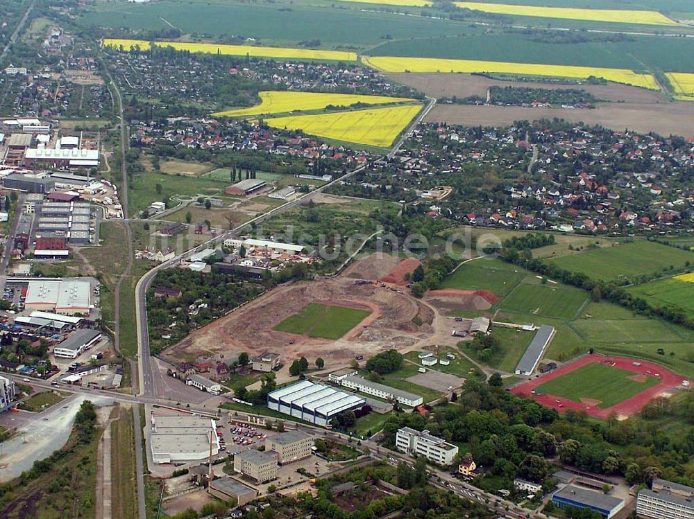 Luftbild Magdeburg-Brückfeld - Abriß des Ernst-Grube-Stadion in Magdeburg-Brückfeld