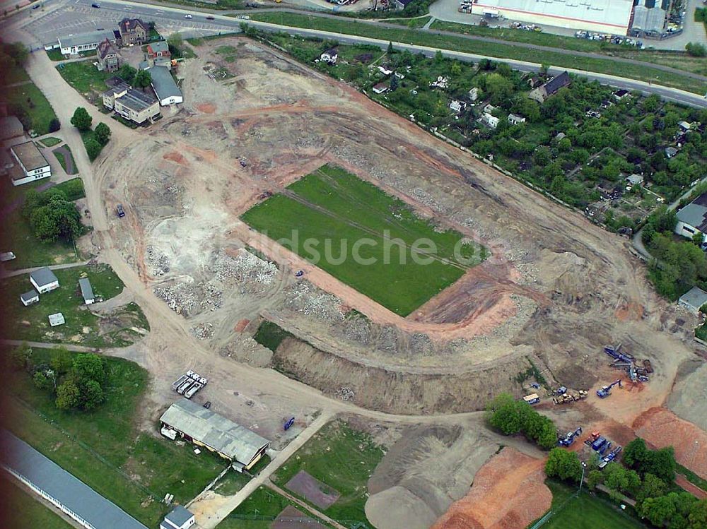 Magdeburg-Brückfeld aus der Vogelperspektive: Abriß des Ernst-Grube-Stadion in Magdeburg-Brückfeld