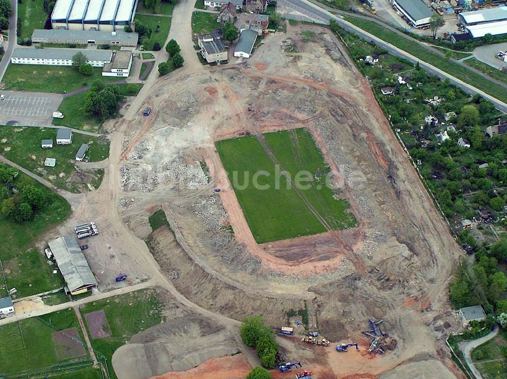 Luftbild Magdeburg-Brückfeld - Abriß des Ernst-Grube-Stadion in Magdeburg-Brückfeld