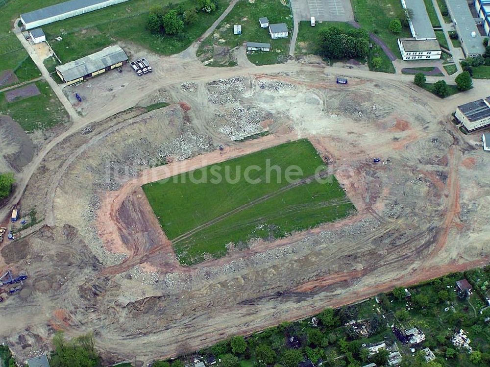 Magdeburg-Brückfeld von oben - Abriß des Ernst-Grube-Stadion in Magdeburg-Brückfeld