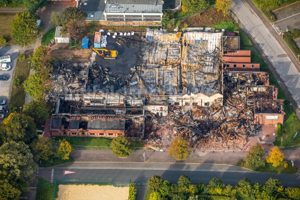 Dorsten von oben - Abriß der Gebäude- Ruine an der Brüderstraße in Dorsten im Bundesland Nordrhein-Westfalen, Deutschland