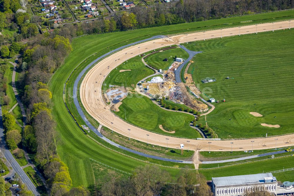 Luftbild Dortmund - Abriss eines Gebäudes auf dem Golfplatz GolfRange Dortmund in Dortmund im Bundesland Nordrhein-Westfalen, Deutschland