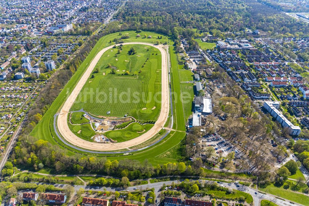 Dortmund aus der Vogelperspektive: Abriss eines Gebäudes auf dem Golfplatz GolfRange Dortmund in Dortmund im Bundesland Nordrhein-Westfalen, Deutschland