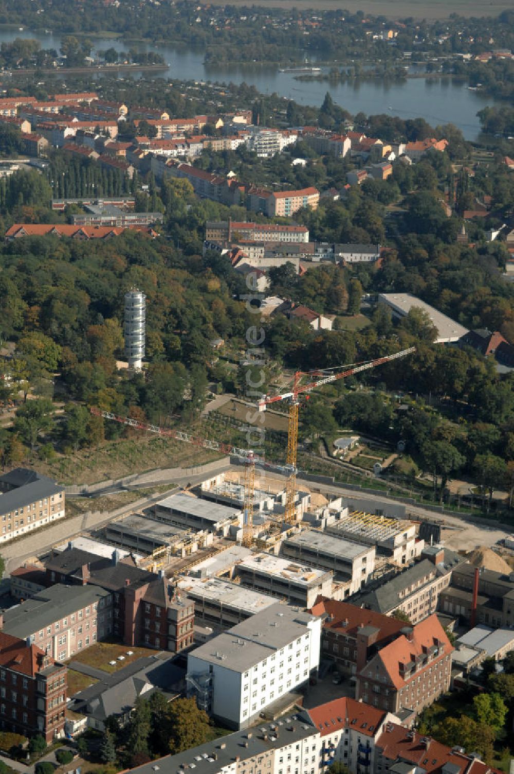 Luftaufnahme Brandenburg - Abriss- und Neubaufläche des Klinikum Brandenburg