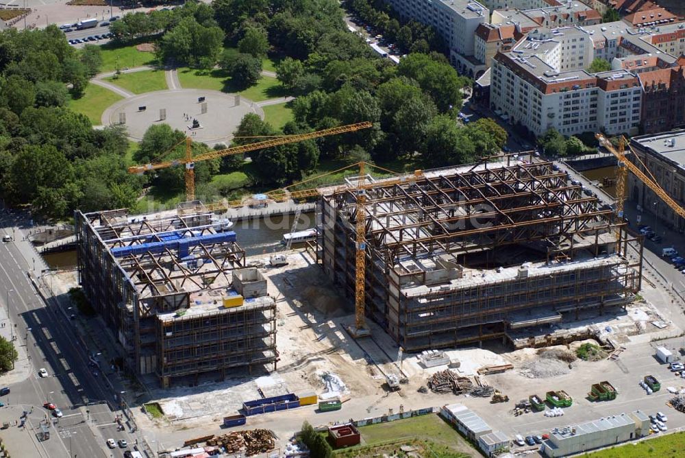 Luftaufnahme Berlin - Abriss des Palastes der Republik in Berlin