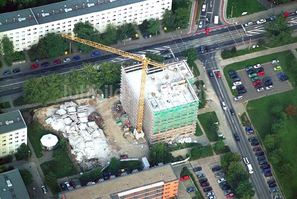 Magdeburg aus der Vogelperspektive: Abriss von Plattenbauten in Magdeburg