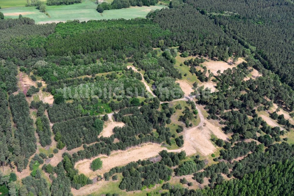 Detershagen aus der Vogelperspektive: Abriß- und Renaturierungsarbeiten auf dem Gelände eines ehemaligen Tanklager bei Detershagen in Sachsen-Anhalt