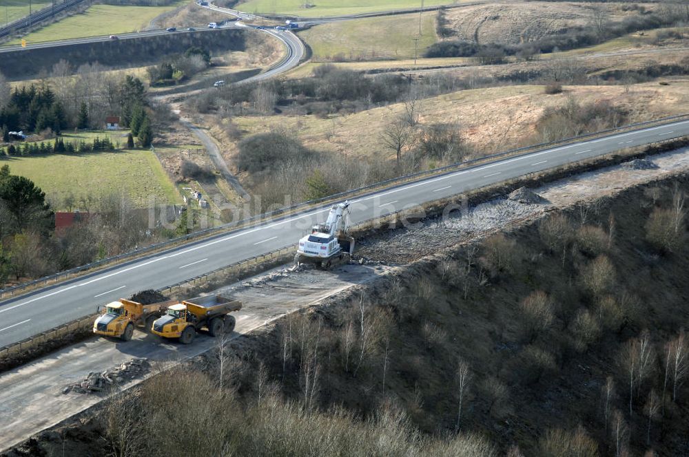 Schönau von oben - Abrißarbeiten am alten Streckenverlauf der A4 - demolition work on the old, disused itinerary of the A4 motorway course