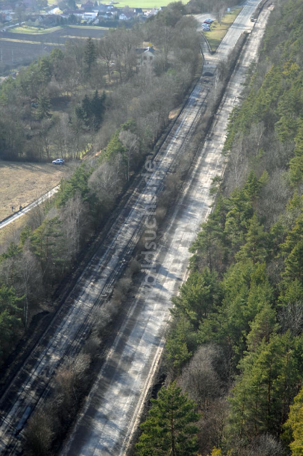 Wutha-Farnroda von oben - Abrißarbeiten am alten Streckenverlauf der A4 - demolition work on the old, disused itinerary of the A4 motorway course