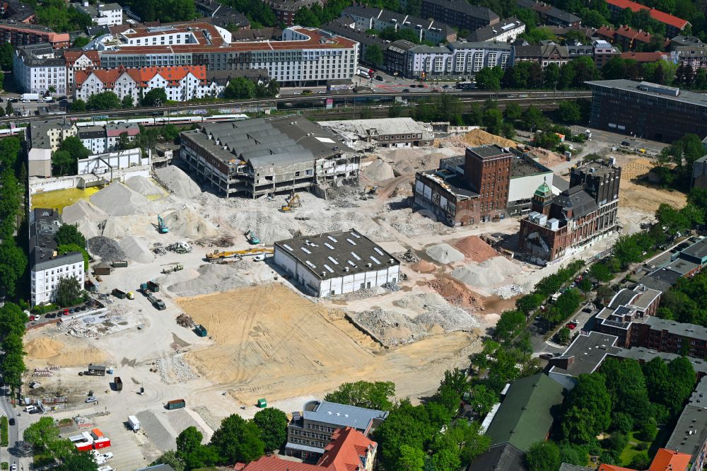 Luftaufnahme Hamburg - Abrissarbeiten auf dem ehemaligen Gelände der Holsten-Brauerei im Ortsteil Altona-Nord in Hamburg, Deutschland