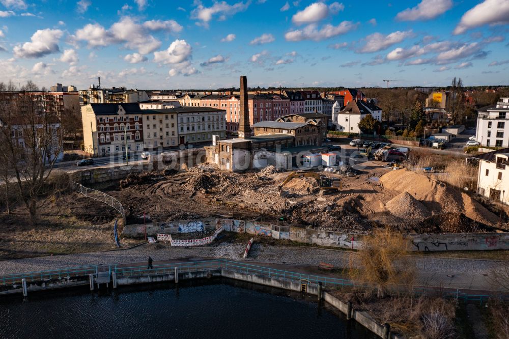 Eberswalde aus der Vogelperspektive: Abrißarbeiten auf dem ehemaligen Gelände Schlachthof in Eberswalde im Bundesland Brandenburg, Deutschland