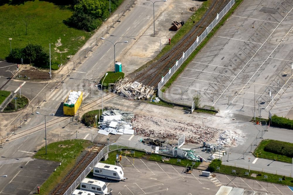 Luftbild Bochum - Abrissarbeiten am Firmengelände des Adam Opel AG Werks Bochum II im Osten von Bochum im Bundesland Nordrhein-Westfalen