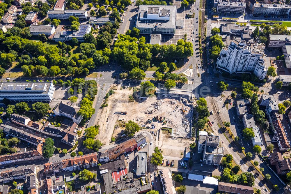 Gelsenkirchen aus der Vogelperspektive: Abrissarbeiten des Gebäudes Zentralbad in Gelsenkirchen im Bundesland Nordrhein-Westfalen, Deutschland