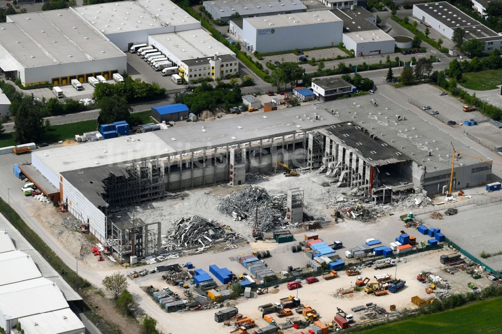 Luftaufnahme Ingolstadt - Abrißarbeiten auf dem Gelände der Industrie- Ruine an der Bunsenstraße in Ingolstadt im Bundesland Bayern, Deutschland